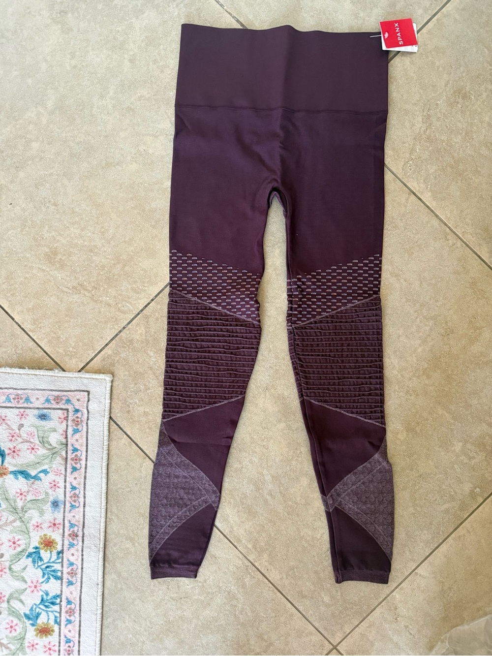 SPANX NWT Seamless Moto Leggings in Wine Size M